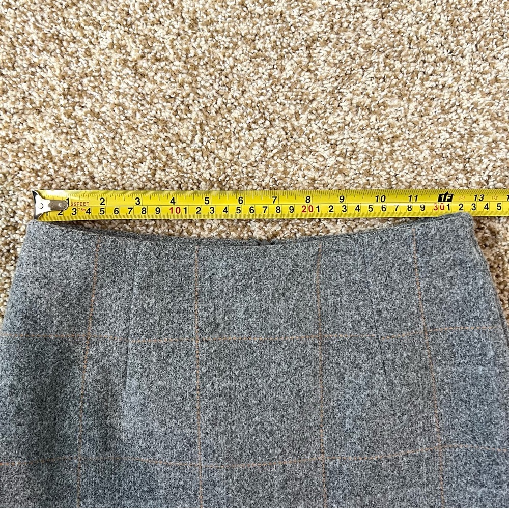 Plaid Grey Mini Skirt with Shorts Size Small - Picture 5 of 10